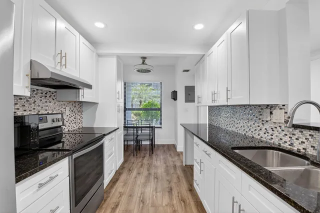 $3,850 | 830 Greensward Court, Unit 107H, Delray Beach, FL 33445