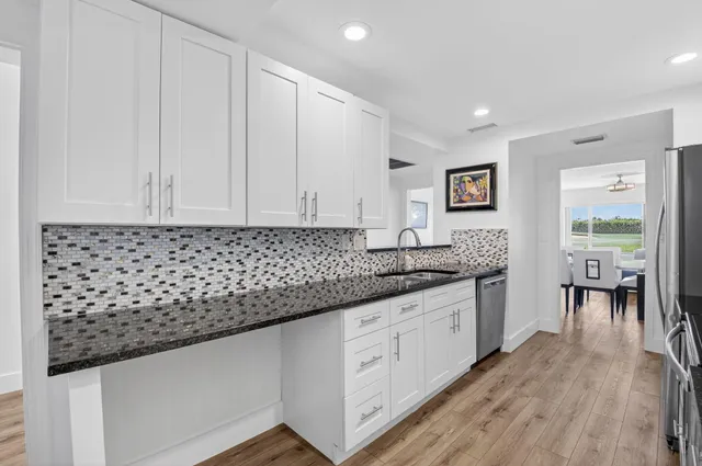 $3,850 | 830 Greensward Court, Unit 107H, Delray Beach, FL 33445