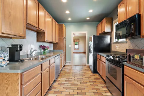 $445,000 | 6986 West Imlay Street, Chicago, IL 60631
