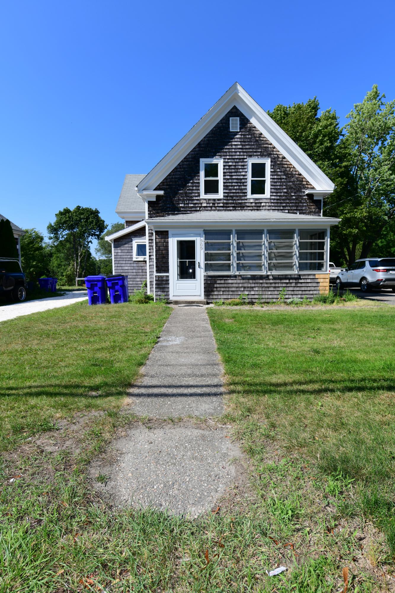 909 Sandwich Road Sagamore, MA 02561 - Photo 3 of 38 LRE_4910