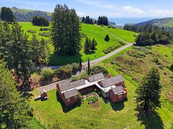 $1,795,000 | 2045 Muniz Ranch Road, Jenner, CA 95450