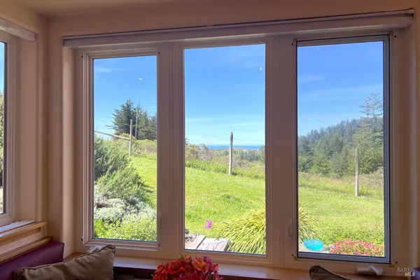 $1,795,000 | 2045 Muniz Ranch Road, Jenner, CA 95450