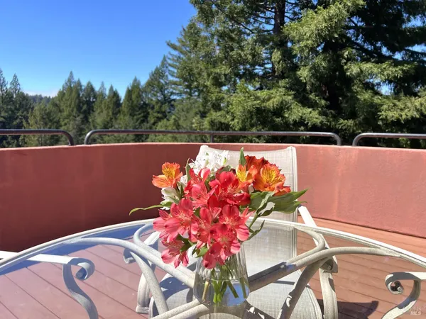 $1,795,000 | 2045 Muniz Ranch Road, Jenner, CA 95450