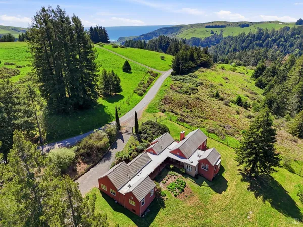 $1,795,000 | 2045 Muniz Ranch Road, Jenner, CA 95450