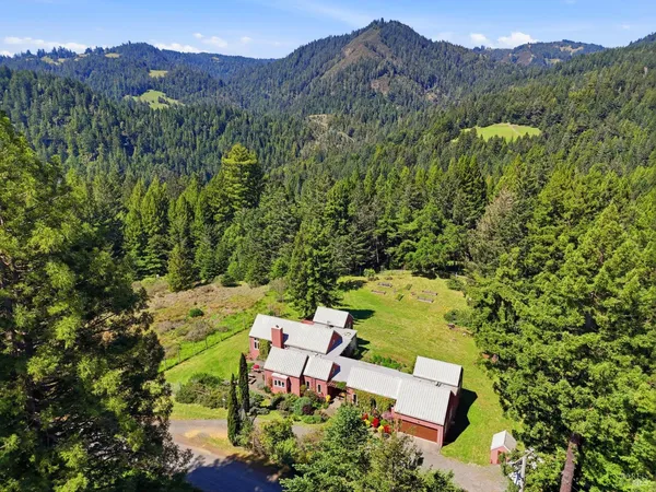 $1,795,000 | 2045 Muniz Ranch Road, Jenner, CA 95450
