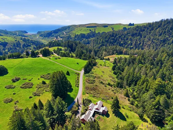 $1,795,000 | 2045 Muniz Ranch Road, Jenner, CA 95450