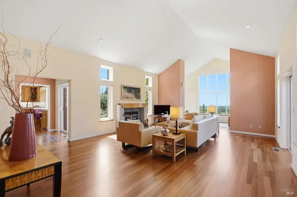 $1,795,000 | 2045 Muniz Ranch Road, Jenner, CA 95450