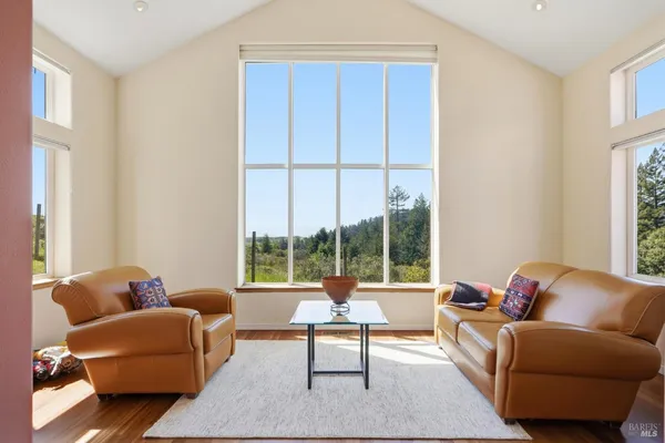 $1,795,000 | 2045 Muniz Ranch Road, Jenner, CA 95450