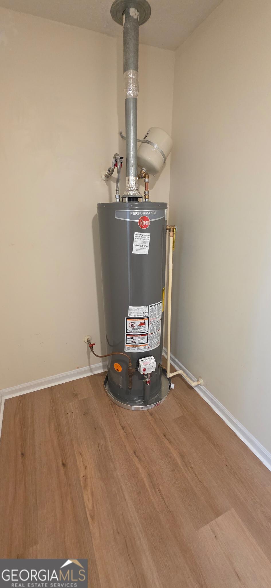 657 Tom McKinley Road Thomaston, GA 30286 - Photo 16 of 32 a view of workspace with a window