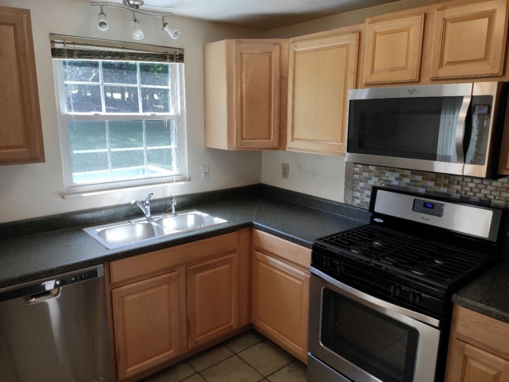 3216 Burris Road Vestal, NY 13850 - Photo 5 of 16 Gallery Image 5