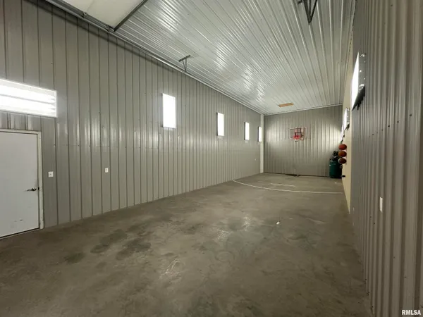 $669,000 | 1717 Marion Street, Carterville, IL 62918