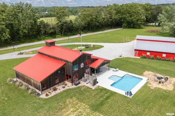 $669,000 | 1717 Marion Street, Carterville, IL 62918