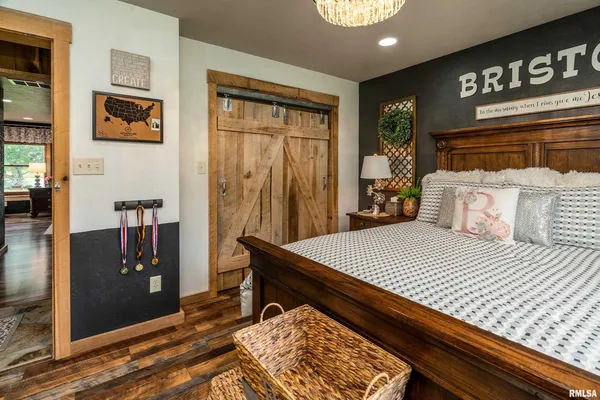 $669,000 | 1717 Marion Street, Carterville, IL 62918