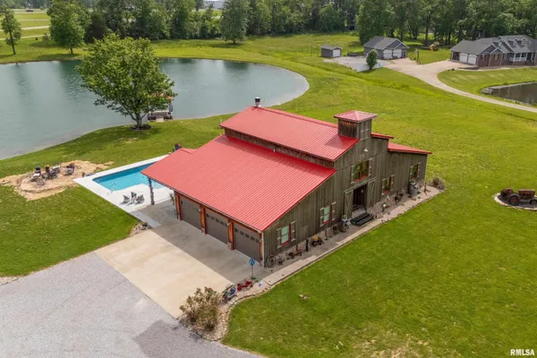 $669,000 | 1717 Marion Street, Carterville, IL 62918