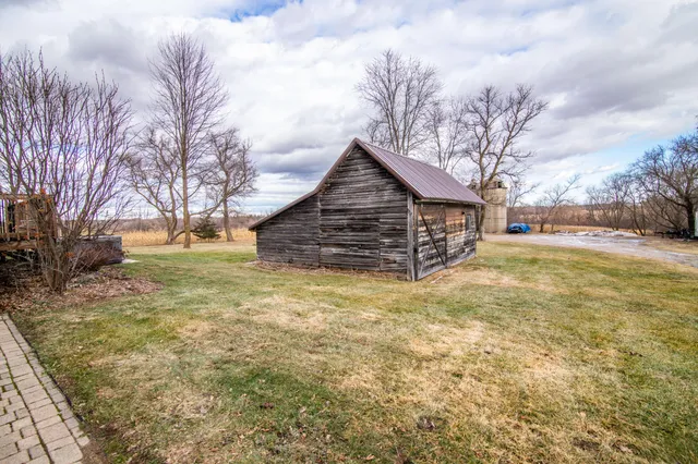 $775,000 | 5232 County Highway, West Bend, WI 53095