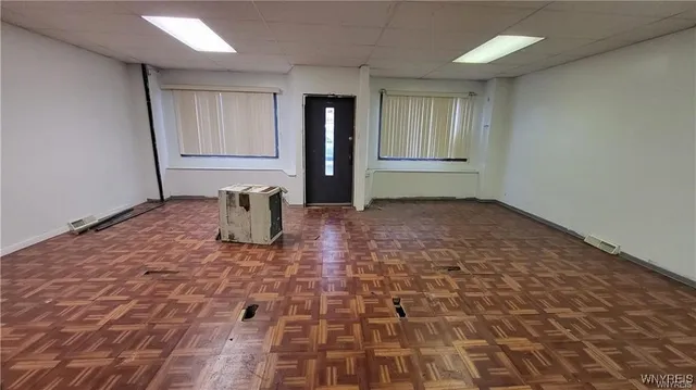 $259,900 | 2047 Clinton Street, Buffalo, NY 14206