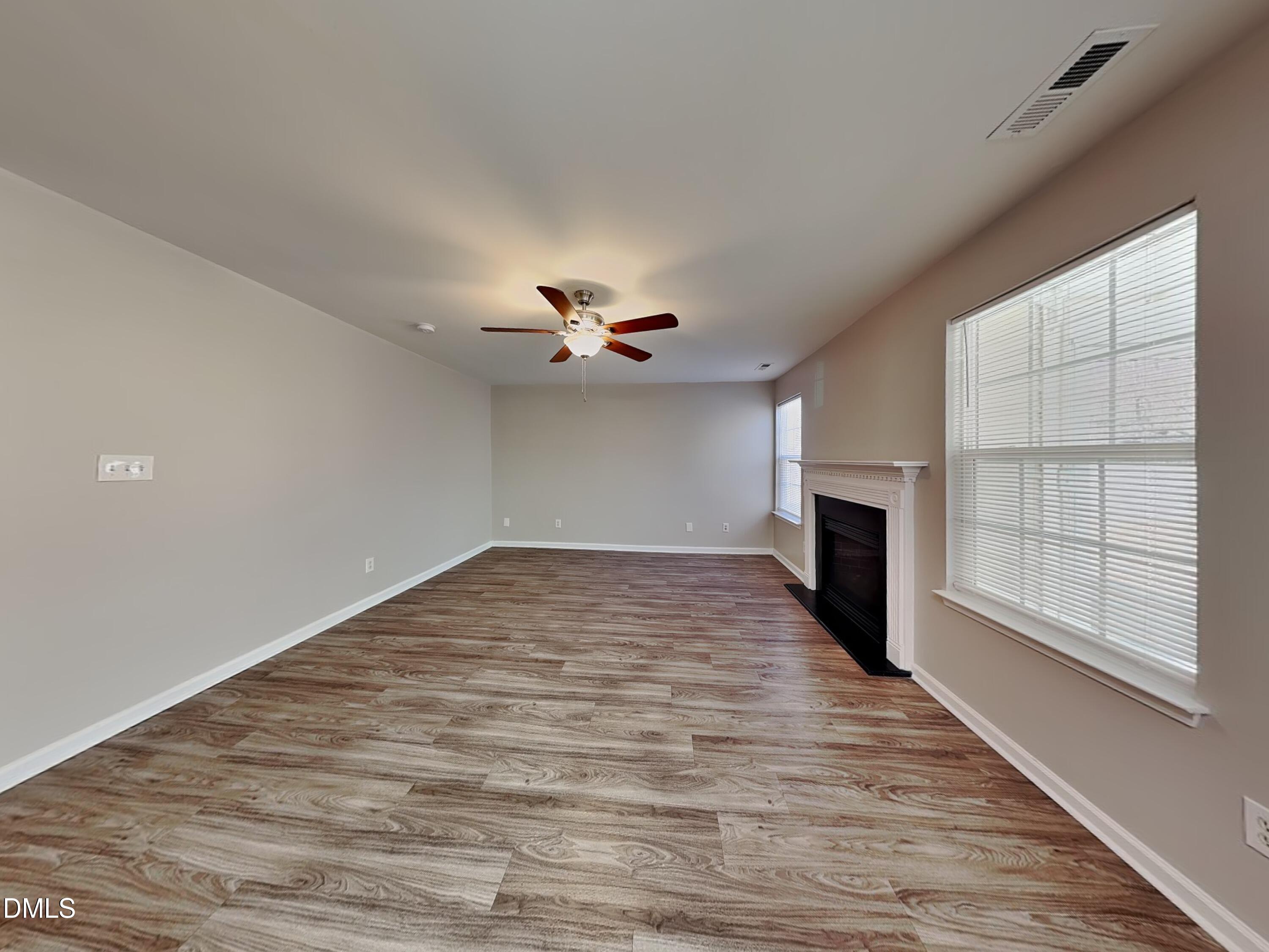 3673 Watkins Ridge Court Raleigh, NC 27616 - Photo 4 of 21 3_Image_onElVwRtBX