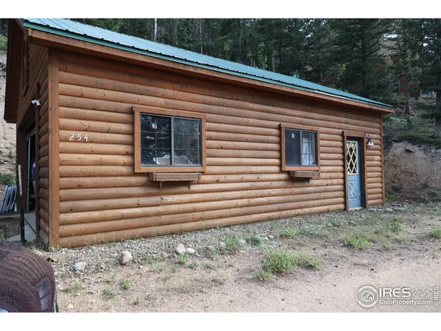 $859,000 | 254 Arrowood Drive, Lyons, CO 80540
