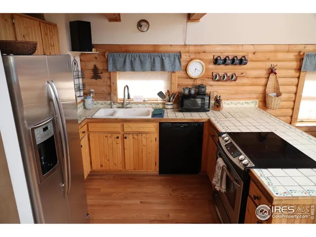 $859,000 | 254 Arrowood Drive, Lyons, CO 80540