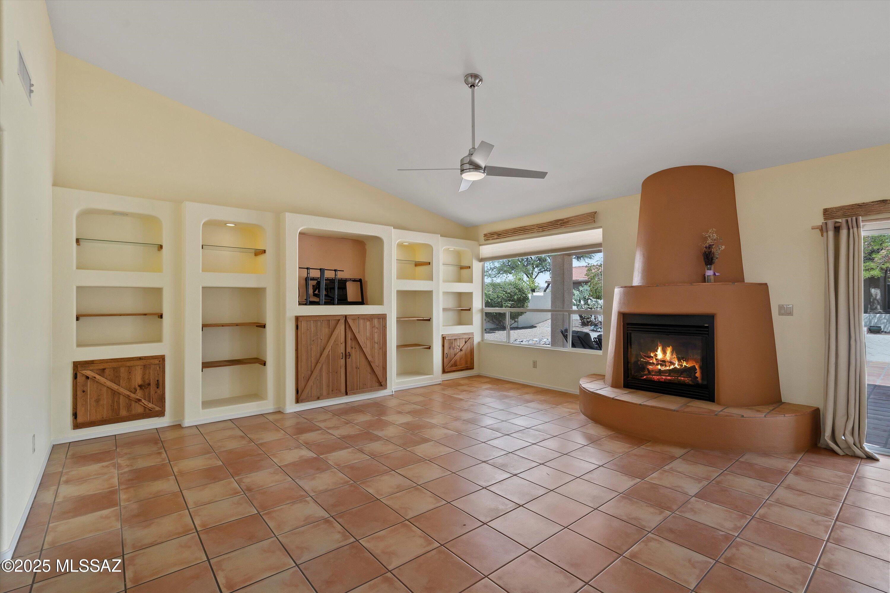 36973 South Highland Ridge Court Tucson, AZ 85739 - Photo 5 of 35 Gallery Image 5