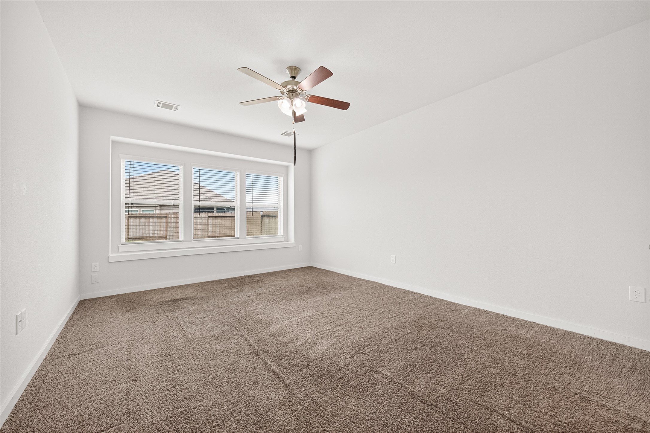 6803 Alamitos Court Rosharon, TX 77583 - Photo 21 of 48