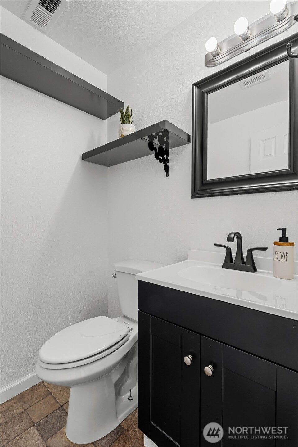 32 Madrona Place DuPont, WA 98327 - Photo 20 of 34