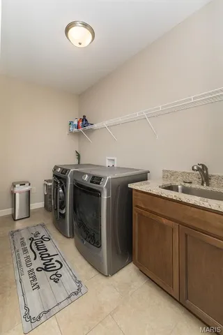 $487,500 | 113 Stonebridge Crossing Drive, Maryville, IL 62062