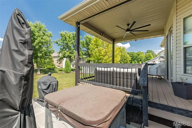 $487,500 | 113 Stonebridge Crossing Drive, Maryville, IL 62062