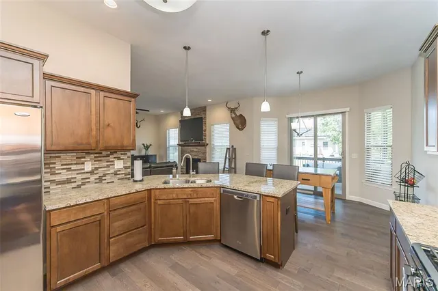 $487,500 | 113 Stonebridge Crossing Drive, Maryville, IL 62062