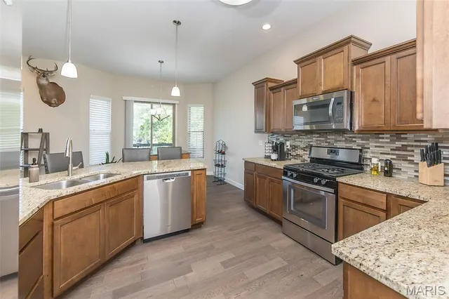 $487,500 | 113 Stonebridge Crossing Drive, Maryville, IL 62062