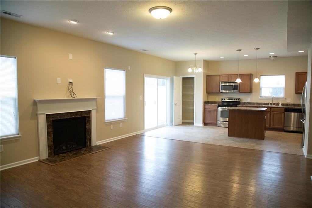 12556 Schoolhouse Road Fishers, IN 46037 - Photo 4 of 25 Gallery Image 4