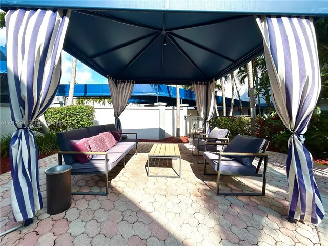 $2,900 | 3031 North Ocean Boulevard, Unit 303, Fort Lauderdale, FL 33308