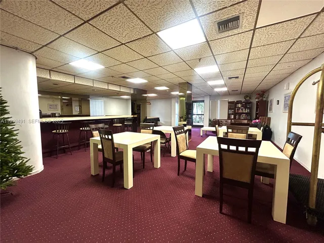 $2,900 | 3031 North Ocean Boulevard, Unit 303, Fort Lauderdale, FL 33308