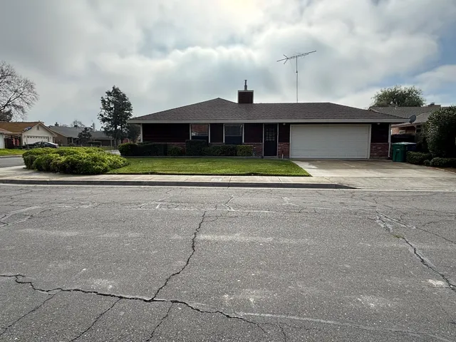 $475,000 | 365 Foxmeadow Way, Los Banos, CA 93635