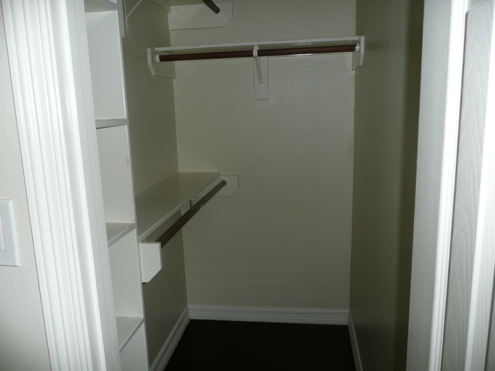 9505 Shoreham Street Houston, TX 77093 - Photo 8 of 13 walking closet
