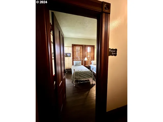 a en suite bathroom with a sink