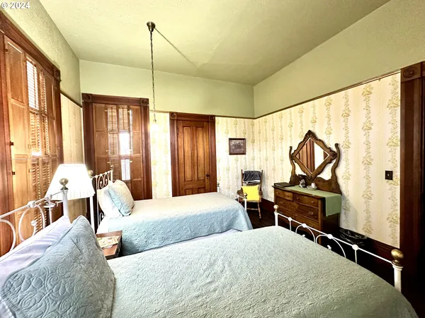 $585,000 | 1790 Washington Avenue, Baker City, OR 97814
