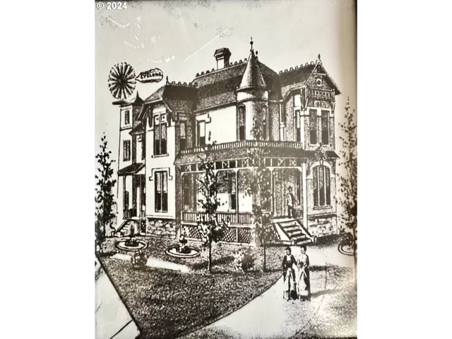 a view of residential houses with outdoor space