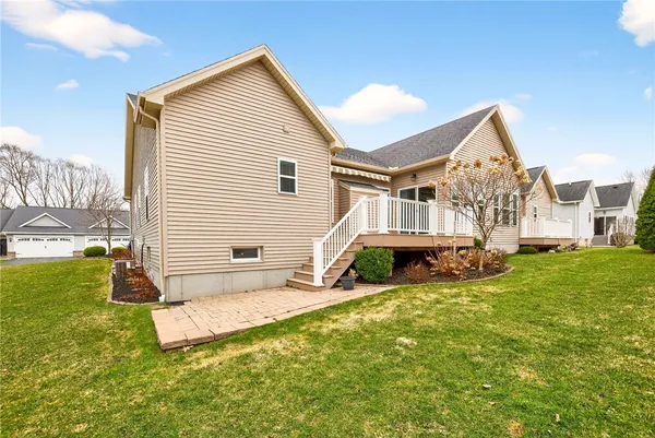 $389,900 | 1065 Railway Crossing, Webster, NY 14580