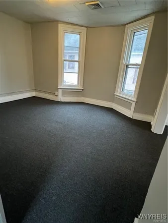 $1,000 | 221 Maple Street, Buffalo, NY 14204