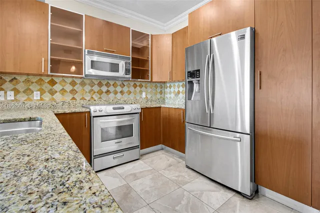 $2,950 | 1945 South Ocean Drive, Unit 1410, Hallandale Beach, FL 33009