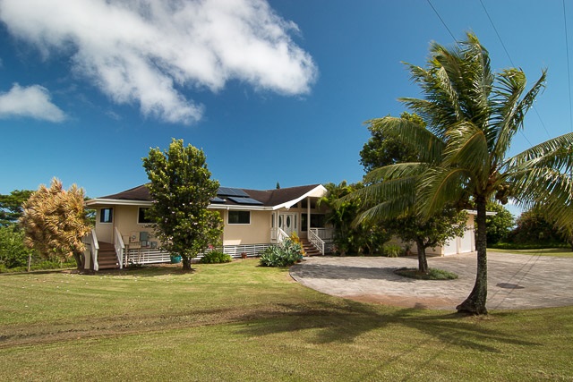 60 Oili Road Haiku, HI 96708 - Photo 1 of 30 a front view of a house with a yard