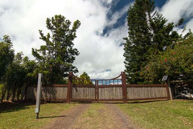 60 Oili Road Haiku, HI 96708 - Photo 30 of 30 a view of a fence