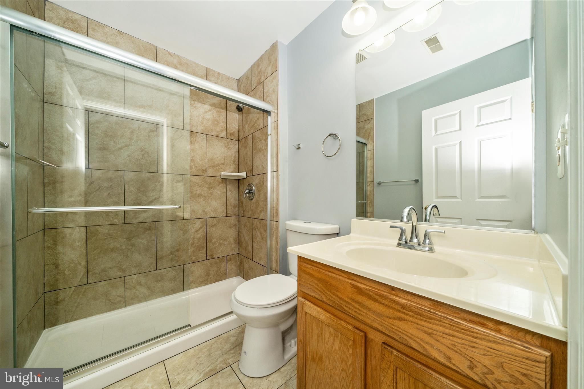 8212 Brooktree Street Laurel, MD 20724 - Photo 39 of 53 Hall Bathroom