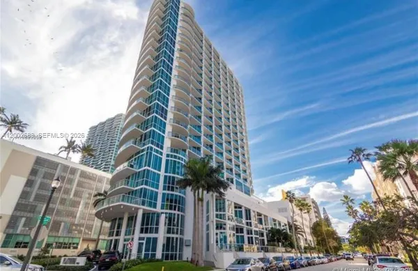 $550,000 | 480 Northeast 30th Street, Unit 903, Miami, FL 33137