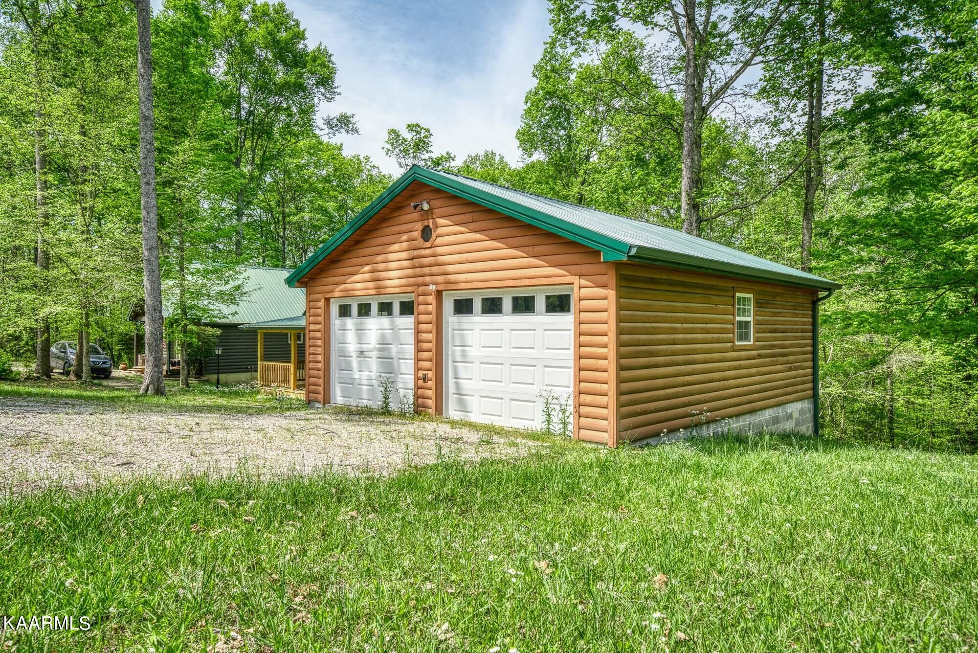 5010 Milky Way Road Jamestown, TN 38556 - Photo 6 of 40