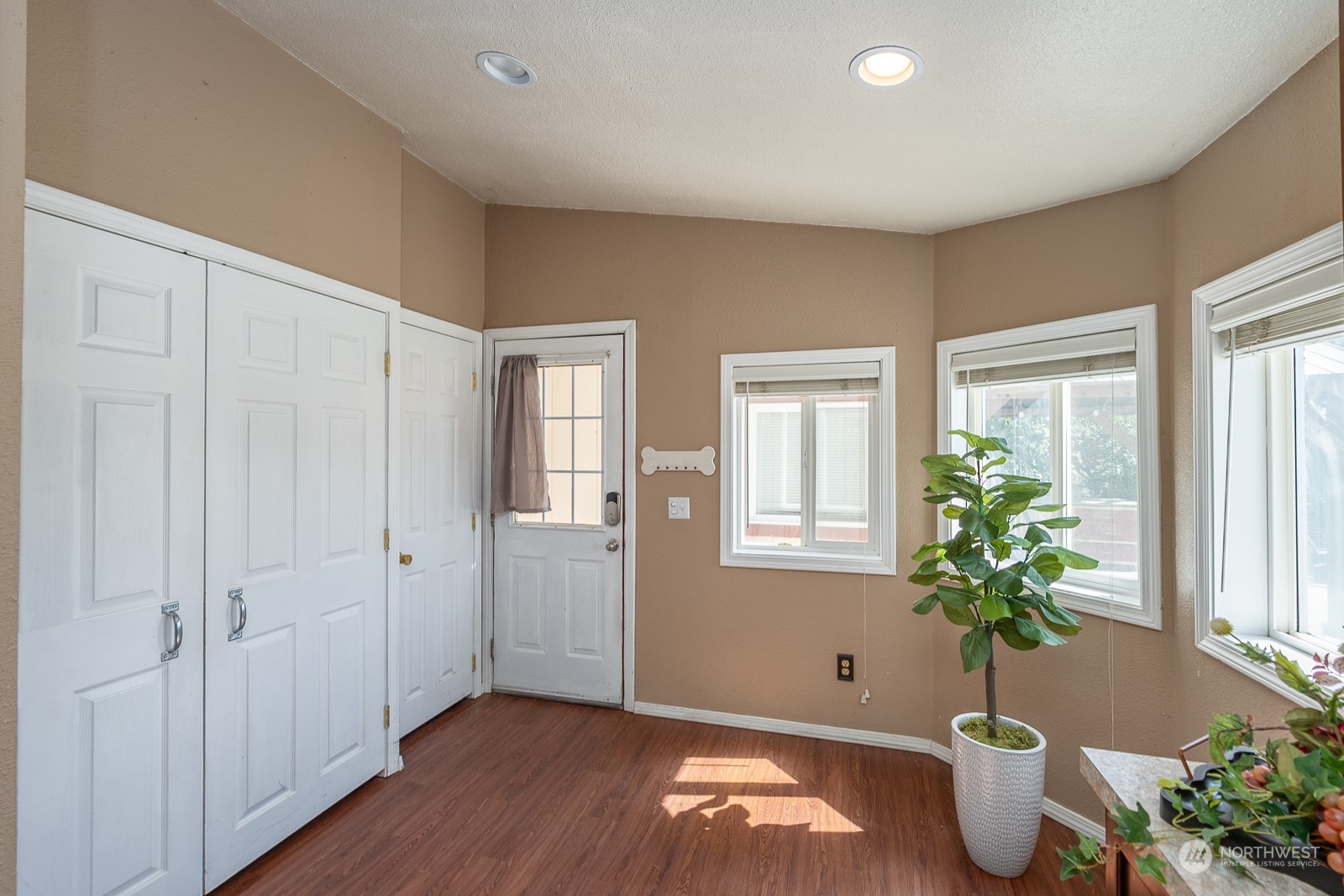14116 Dodson Road Northwest Ephrata, WA 98823 - Photo 11 of 36 Gallery Image 11