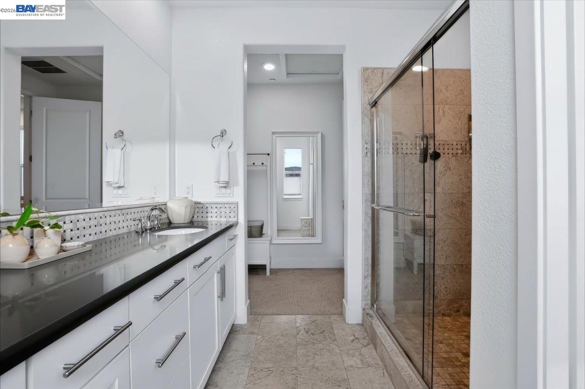 1826 Entrance Road Alameda, CA 94501 - Photo 29 of 46 Gallery Image 29