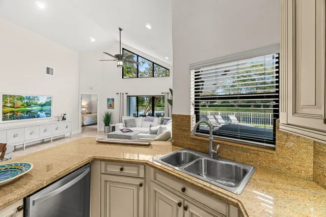 $1,200,000 | 5061 Via De Amalfi Drive, Boca Raton, FL 33496