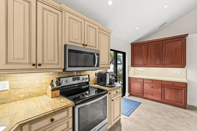 $1,200,000 | 5061 Via De Amalfi Drive, Boca Raton, FL 33496